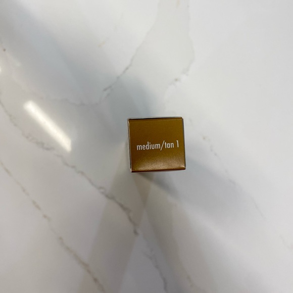 NEW Stila Pixel Perfect Concealer - Medium Tan 1 - Picture 2 of 4